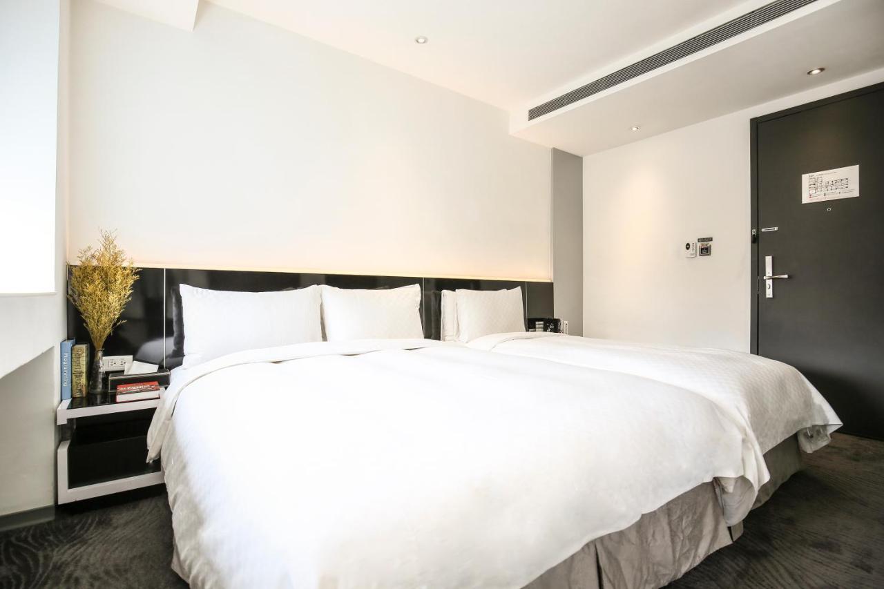 Cityinn Hotel Plus - Taichung Station Branch Екстериор снимка