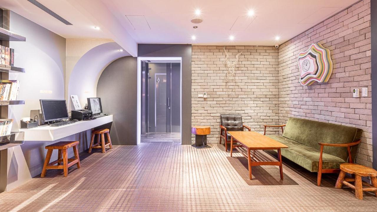 Cityinn Hotel Plus - Taichung Station Branch Екстериор снимка