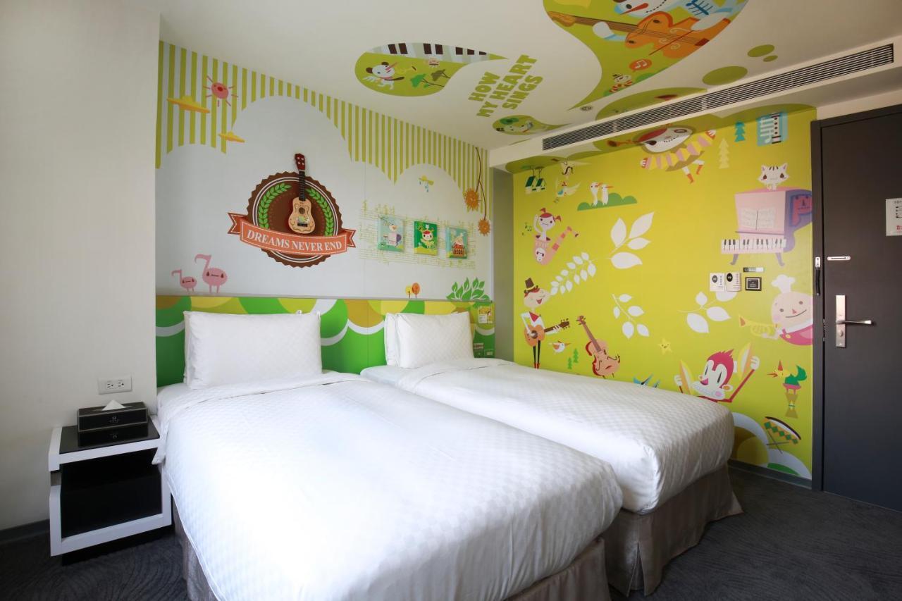 Cityinn Hotel Plus - Taichung Station Branch Екстериор снимка